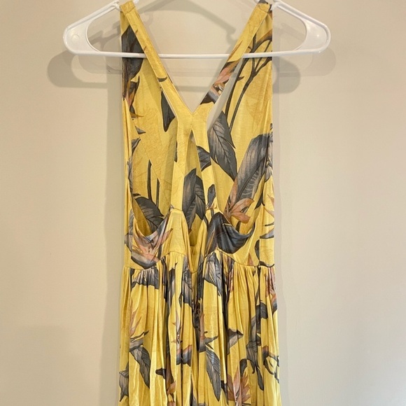 Urban Outfitters Kimchi Blue Printed Halter Romper - Picture 5 of 16